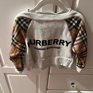 Classic Burberry sweatshirt size 3 cropped